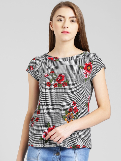 

Zink London Women White Printed Top