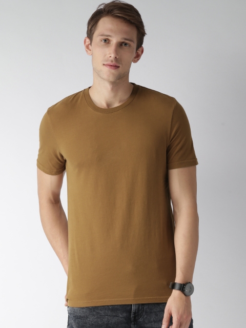 

Celio Men Coffee Brown Solid Round Neck T-shirt