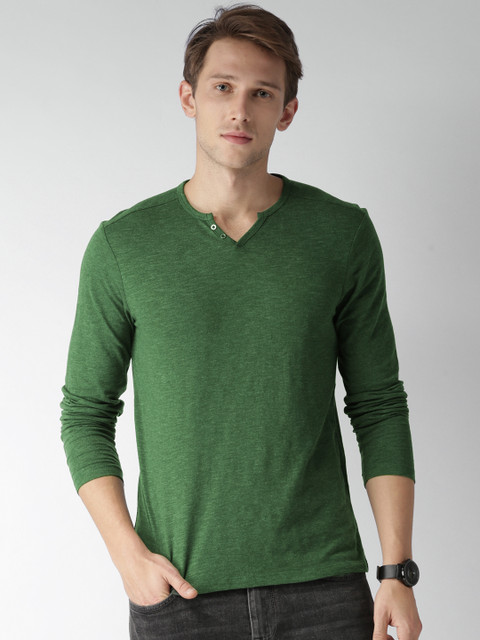 

Celio Men Green Solid Henley Neck T-shirt