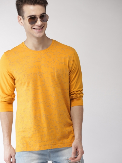 

Mast & Harbour Men Mustard Yellow Printed Round Neck T-shirt