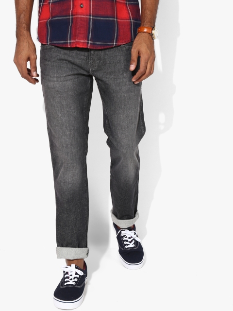 

Wrangler Men Grey Regular Fit Low-Rise Clean Look Jeans