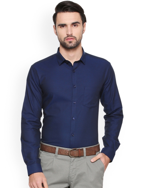 

V Dot Men Navy Blue Solid Slim Fit Semiformal Shirt