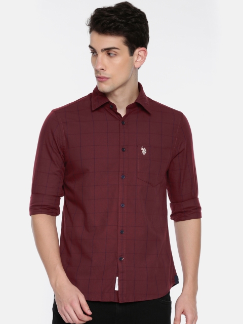 

U.S. Polo Assn. Men Maroon & Navy Blue Regular Fit Checked Casual Shirt