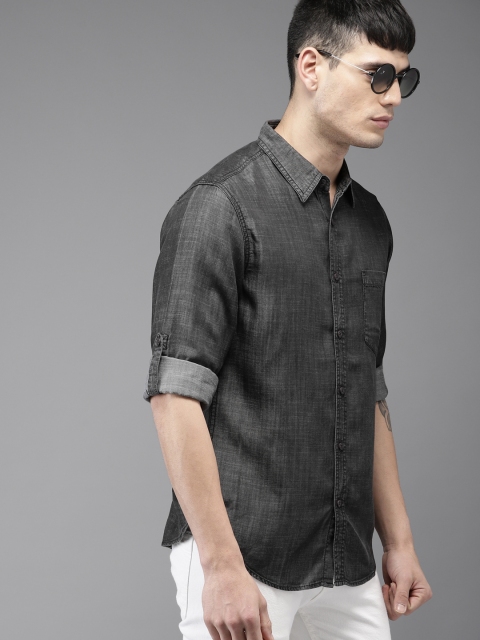 

Moda Rapido Men Charcoal Grey Regular Fit Solid Denim Casual Shirt