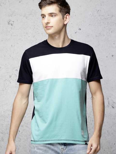 

Ecko Unltd Men Blue & White Colourblocked Round Neck T-shirt