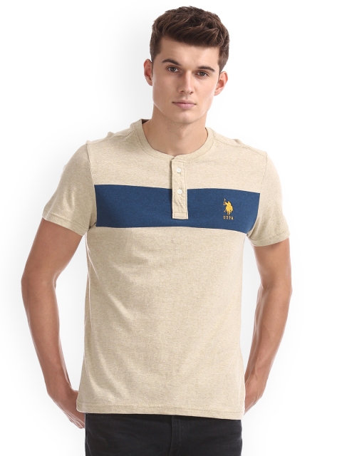 

U.S. Polo Assn. Men Beige Solid Henley Neck T-shirt