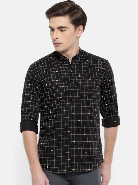 

Wrangler Men Black Slim Fit Checked Casual Shirt
