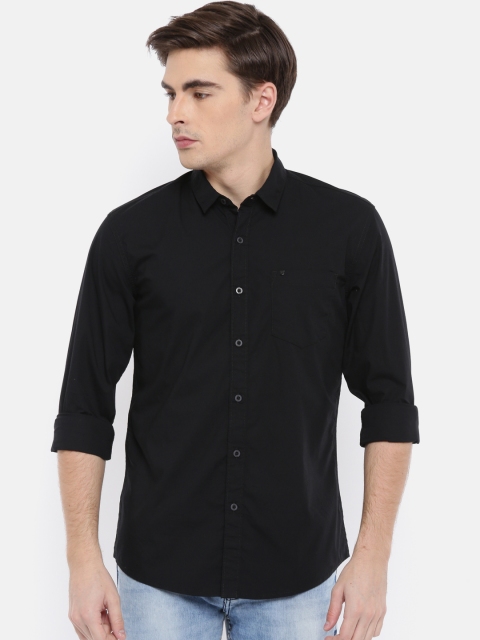 

Wrangler Men Black Slim Fit Solid Casual Shirt