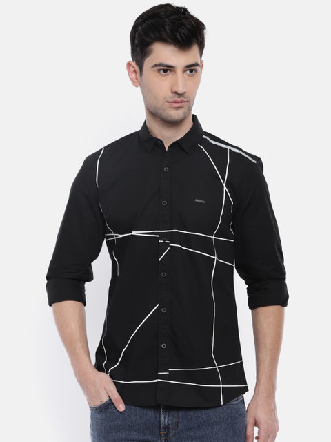 

Wrangler Men Black Slim Fit Printed Casual Shirt