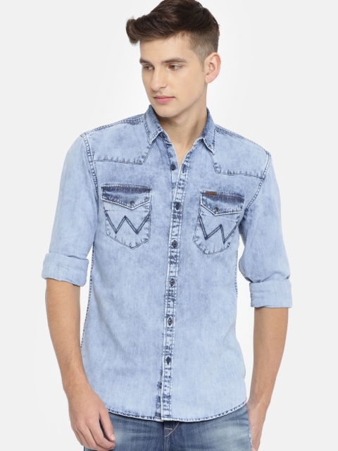 

Wrangler Men Blue Slim Fit Faded Denim Casual Shirt