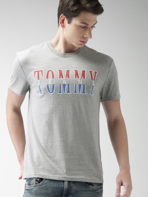 

Tommy Hilfiger Men Grey Printed Round Neck T-shirt
