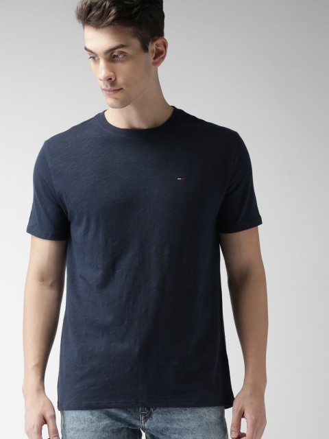 

Tommy Hilfiger Men Navy Blue Solid Round Neck T-shirt