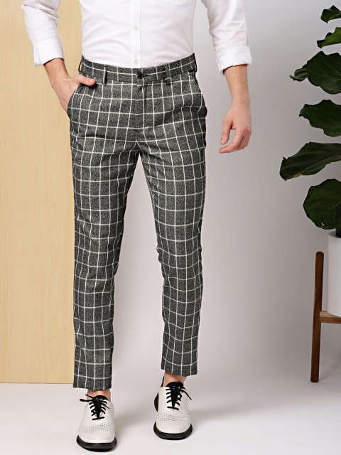 

INVICTUS Men Black & Off-White Slim Fit Checked Formal Trousers