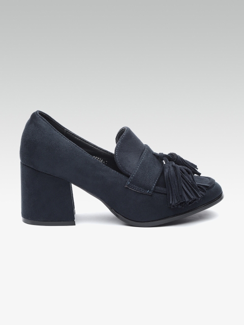 

ELLE Women Navy Solid Pumps with TassELLEd Detail, Navy blue