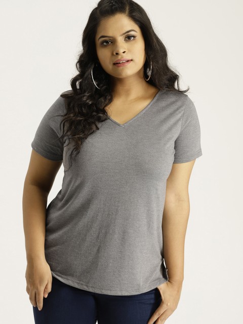 

Sztori Plus Size Women Grey Solid V-Neck T-shirt