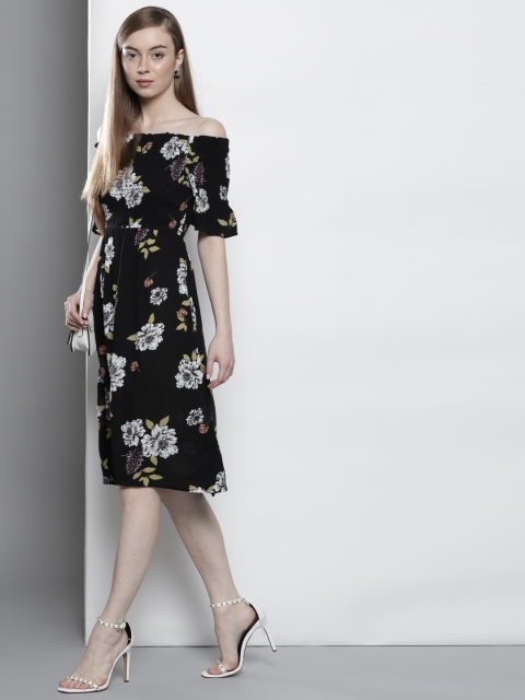 

DOROTHY PERKINS Women Petite Black Printed Fit & Flare Dress