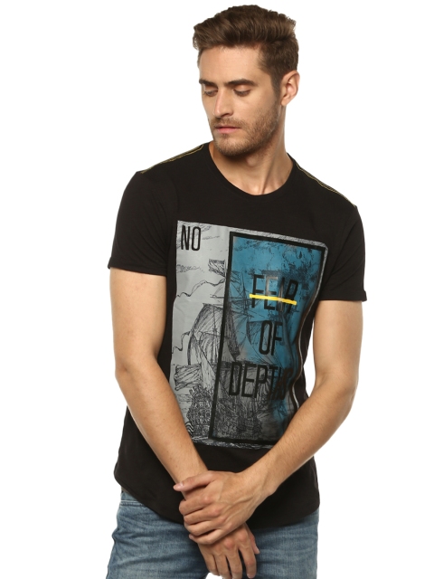 

SPYKAR Men Black Printed Round Neck Pure Cotton T-shirt