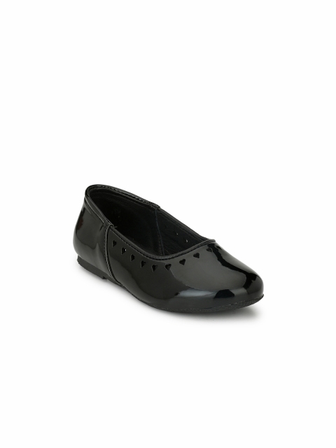 

TUSKEY Girls Black Solid Synthetic Ballerinas