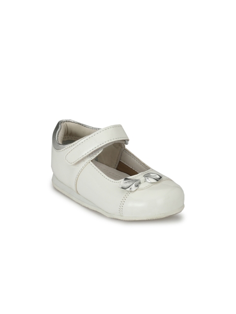 

TUSKEY Girls White Solid Synthetic Ballerinas