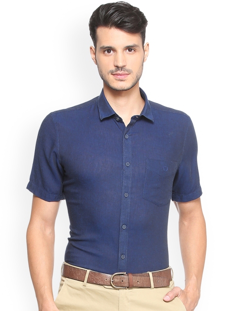 

Van Heusen Sport Men Blue Slim Fit Self Design Casual Shirt