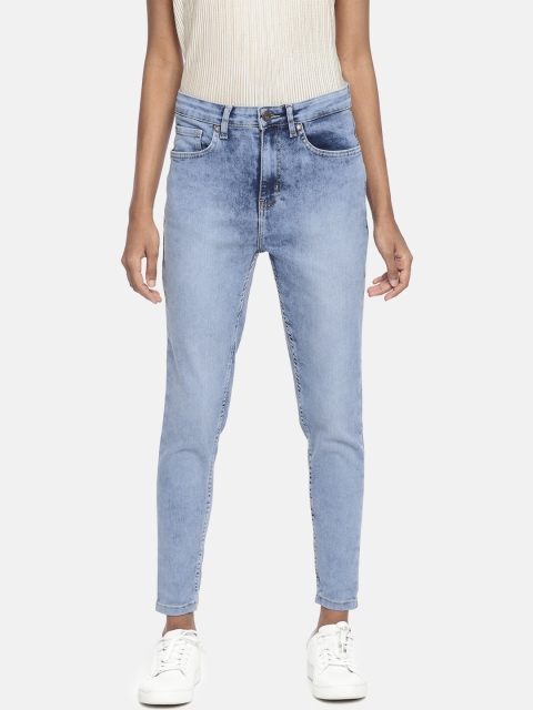 

People Women Blue Regular Fit Mid-Rise Clean Look Stretchable Cropped Jeans
