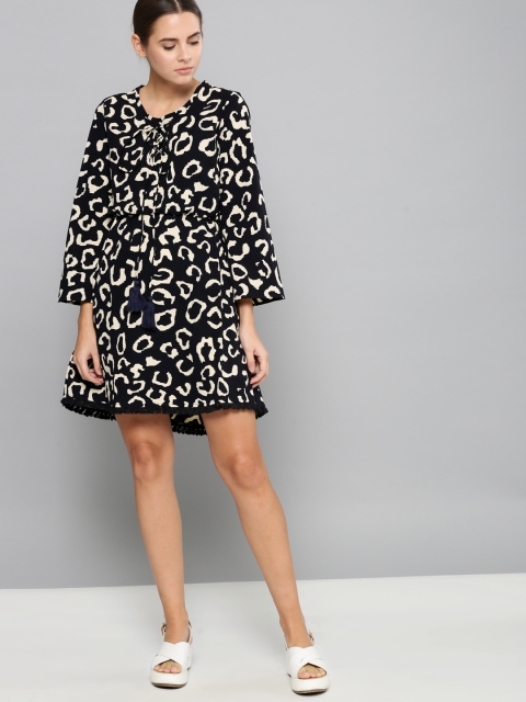 

Chemistry Black & White Printed Blouson Dress