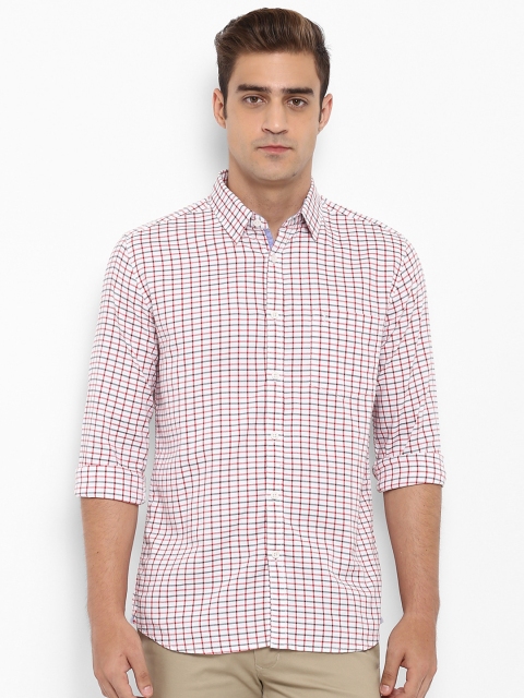 

Parx Men Red & White Slim Fit Checked Casual Shirt