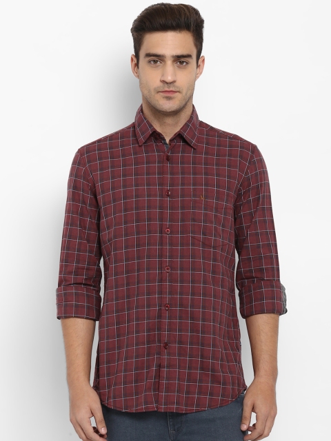 

Parx Men Maroon & Black Slim Fit Checked Casual Shirt