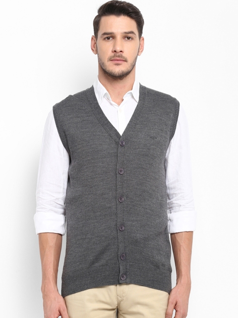 

ColorPlus Men Grey Solid Sweater Vest