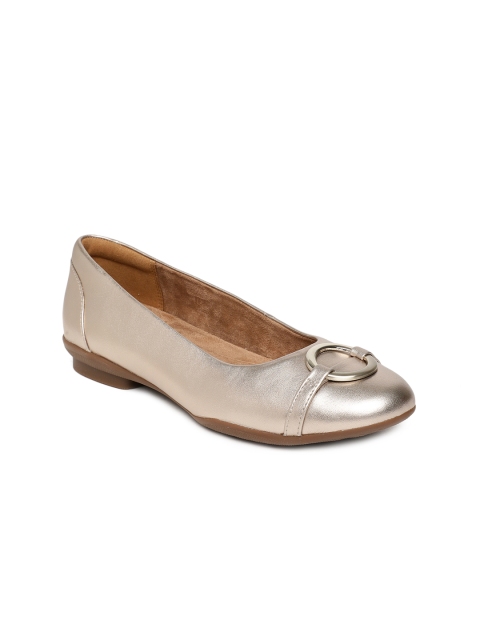 

Clarks Women Gold-Toned Solid Leather Ballerinas