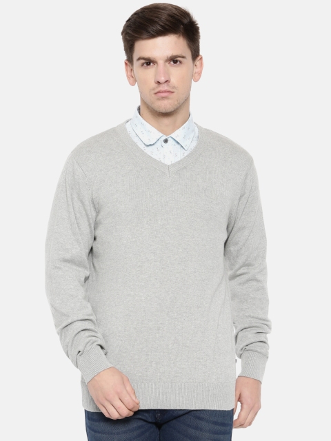 

Parx Men Grey Solid Sweater