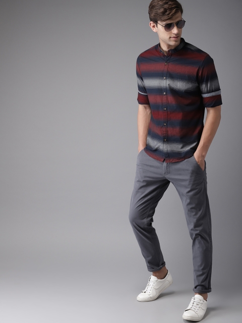 

HERE&NOW Men Maroon & Navy Blue Regular Fit Striped Casual Shirt