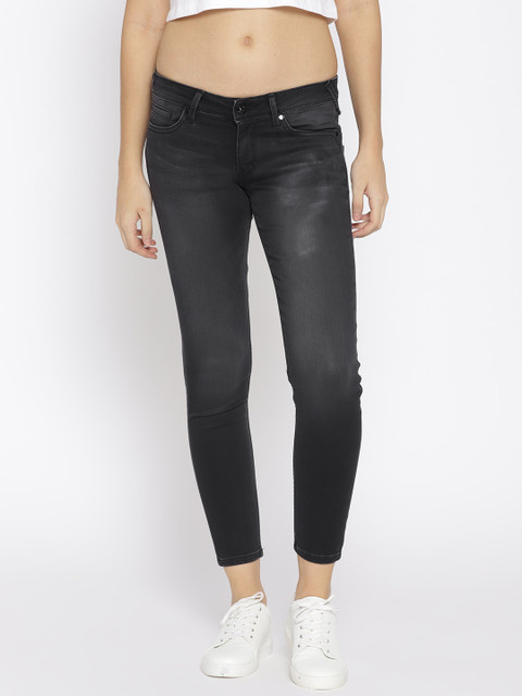 

Pepe Jeans Women Black Lola Slim Fit Mid-Rise Clean Look Cropped Stretchable Jeans