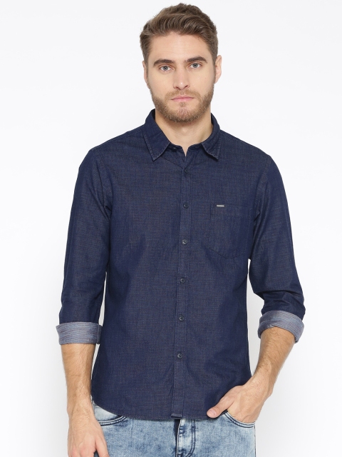

Pepe Jeans Men Navy Regular Fit Solid Chambray Casual Shirt, Navy blue