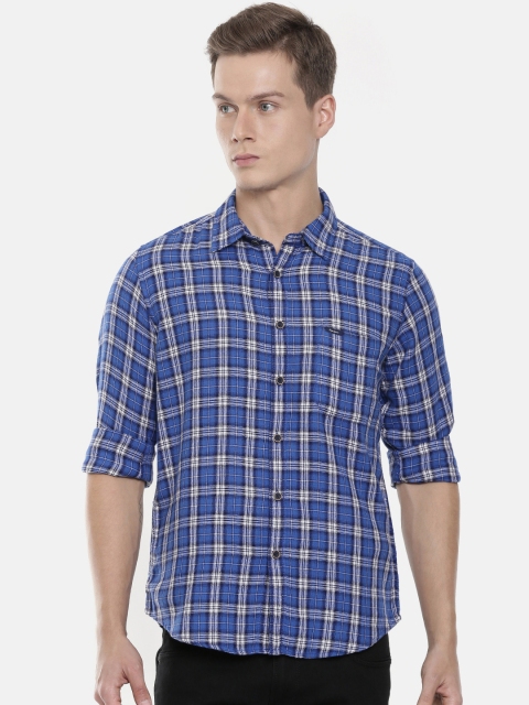 

Pepe Jeans Men Blue & White Regular Fit Checked Casual Shirt