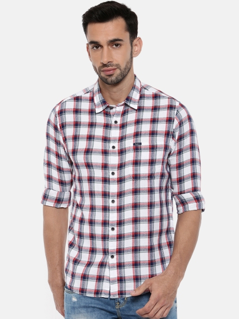 

Pepe Jeans Men White & Red Regular Fit Checked Casual Shirt
