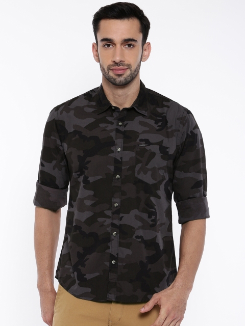 

Pepe Jeans Men Grey & Black Regular Fit Printed Casual Shirt