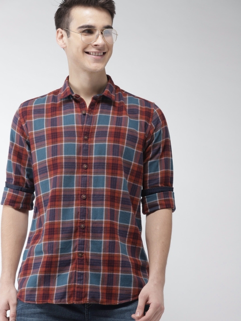 

Mast & Harbour Men Teal Blue & Red Regular Fit Checked Casual Shirt