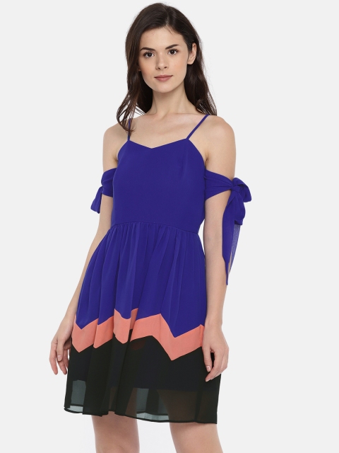 

ROVING MODE Women Blue Colourblocked Fit and Flare Dress