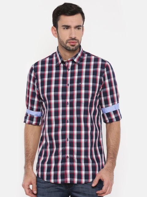 

Arrow Sport Men Navy Blue & White Slim Fit Checked Casual Shirt