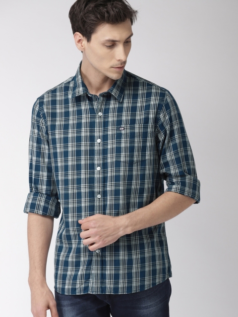 

Arrow Sport Men Blue & Grey Slim Fit Checked Casual Shirt