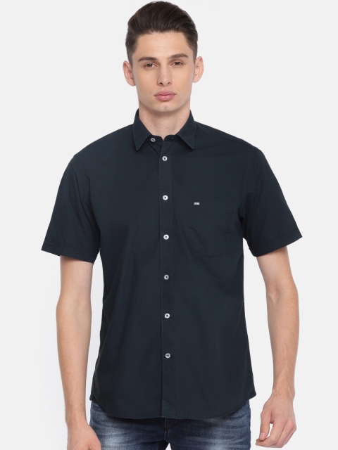 

Arrow Sport Men Navy Slim Fit Solid Casual Shirt, Navy blue