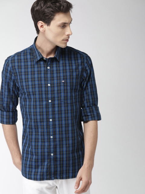 

Arrow Sport Men Navy Blue Slim Fit Checked Casual Shirt