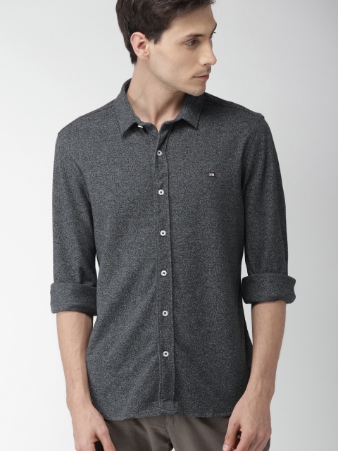 

Arrow Sport Men Charcoal Grey Regular Fit Solid Casual Shirt