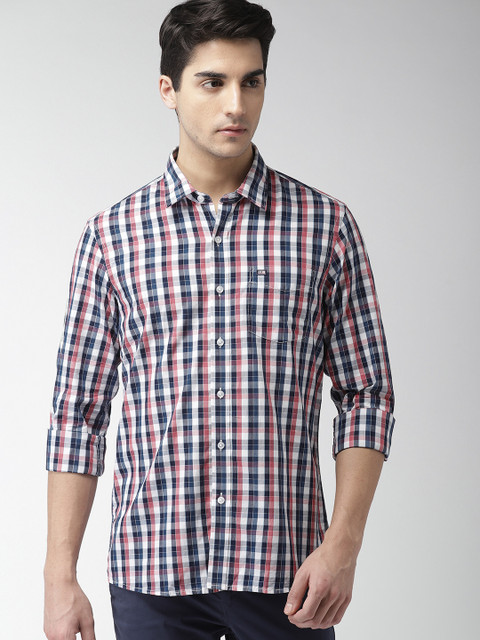 

Arrow Sport Men Navy Blue & Pink Slim Fit Checked Casual Shirt