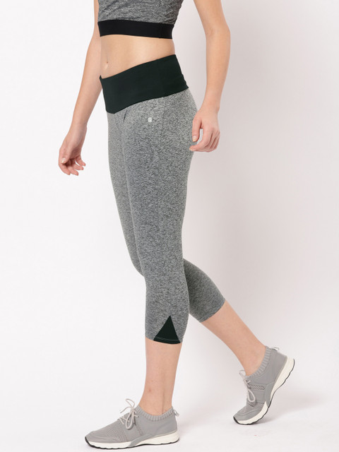 

ether e+ Women Grey Melange Solid e-Dry Technology Three-Fourth Tights