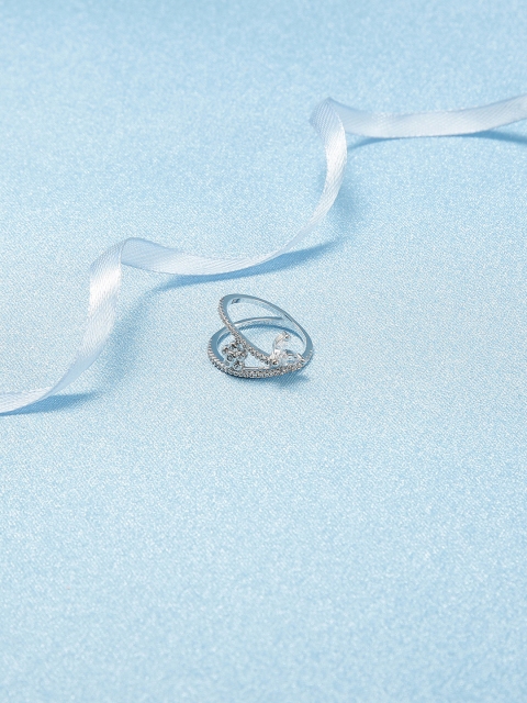 

Amavi Silver Orbital Ring