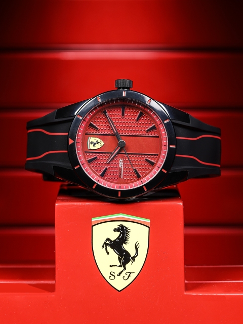 

SCUDERIA FERRARI Men Red REDREV Analogue Watch 0830540