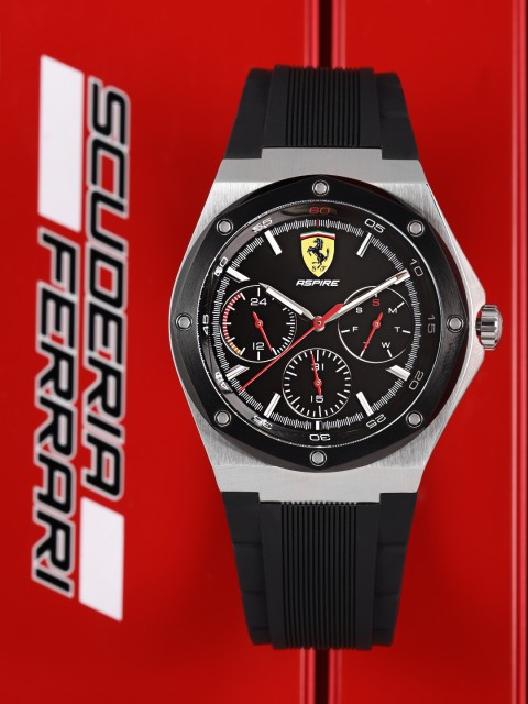 

SCUDERIA FERRARI Men Black Analogue Watch 0830537