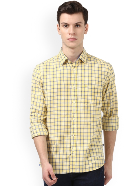 

Parx Men Yellow Slim Fit Checked Casual Shirt